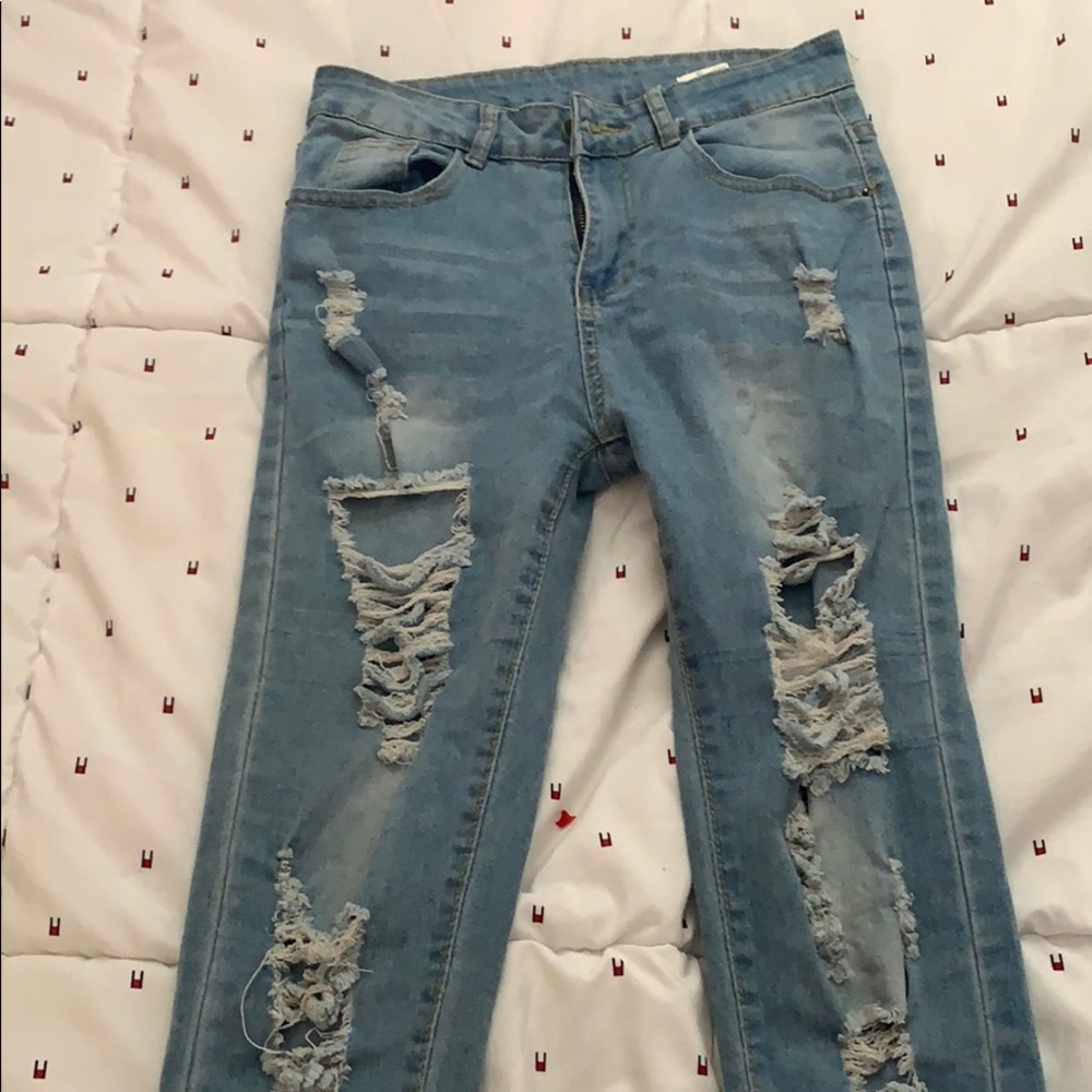 ROMWE Ripped Jeans - Picture 3 of 3